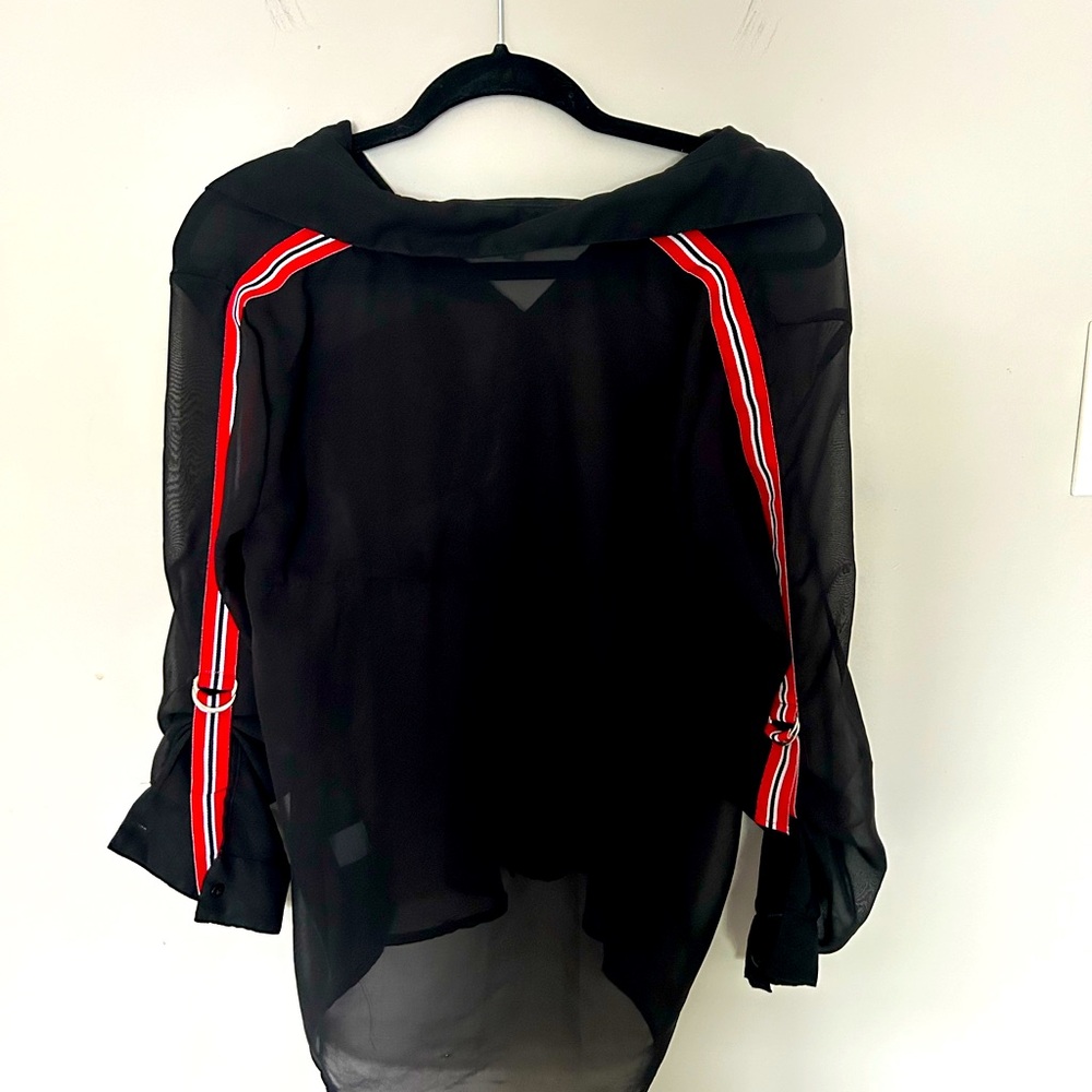 Multicolored sheer blouse with crew neck and 3/4 sleeves